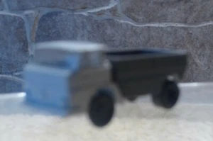 Hersteller unbekannt (Spur N) Pritschen LKW in grau - Bild 1 von 7