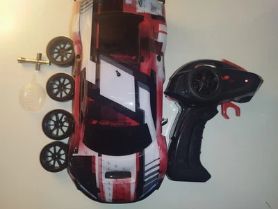 RC Rennauto Carrera Audi R8 GT3 LMS Evo II 2,4GHz LED Rauchende Reifen - Bild 1 von 2