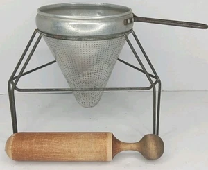 Colino e supporto vintage VIKO alluminio cono colino legno pestello setaccio latta LEGGI - Foto 1 di 11