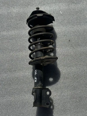 Toyota Celica ST 1987 lado derecho del pasajero delantero puntal resorte Foto 1 de 4