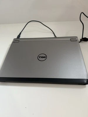 🛠️ Laptop Dell Latitude 3330 - Intel Core i3 - NO enciende - esquina rota Foto 1 de 4