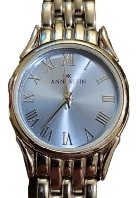Anne Klein 银色蓝色脸部女式手表圆形表盘全新电池日本 MVMT — 第 1/4 张图片