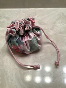 Nordic House Drawstring Clinch Jewelry Travel Bag Pink Floral - Picture 1 of 6