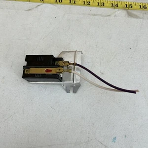 Fisher and Paykel DG05-US1 Dryer Flame Sensor Part - Picture 1 of 6