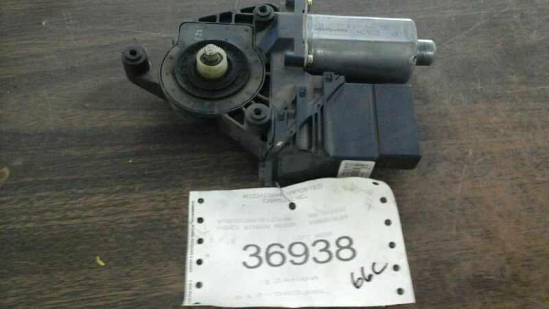 99 00 01 PASSAT L. MOTOR VENTANA ELÉCTRICA TRASERO A TRAVÉS DE VIN 049999 23684 Foto 1 de 1