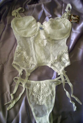 SEXY SET Superedle Sissy Spitzen Straps Corsage 75 D + String Kris Line NEU (#93 - Bild 1 von 4