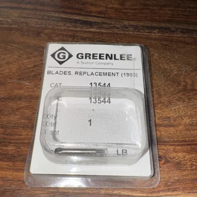 Сменные лезвия Greenlee 13544 для инструмента для зачистки кабелей 1903 года - Изображение 1 из 3