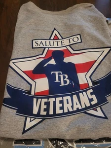 NUEVA Camisa de Béisbol Gris Tampa Bay Rays Salute to Veterans Manga Corta Grande SGA - Imagen 1 de 3