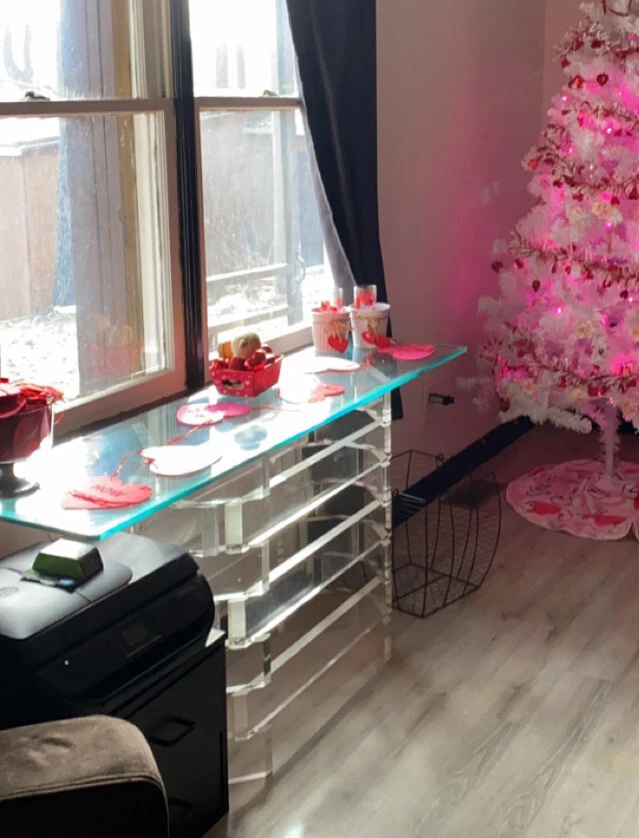 2 mesas lucite vintage MCM HOLLYWOOD REGENCY con tapas de vidrio y una lámpara a juego Foto 1 de 4