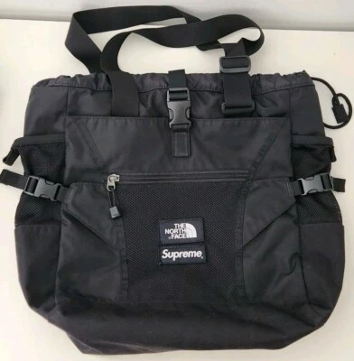 Bolso de Mano SS20 Supreme X The North Face Adventure Negro Nylon Resistente al Agua TNF Foto 1 de 4