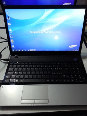 NOTEBOOK PORTATILE SAMSUNG MODELLO NP300E5A 8 GB RAM 512 HDD SSD - Immagine 1 di 4
