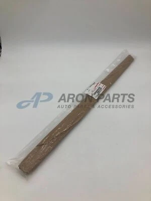 Front Door Belt Molding Single Weatherstrip Toyota Tacoma 1995-2004 6821004020 - Image 1 of 4