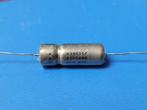 (1PC) M39006/22-0340 AVX Hermetically Sealed Tantalum Cap 300uF 30V 10% Axial - Picture 1 of 3