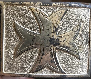 REDUZIERT antikes Malteserkreuz Freimaurer (?) Leder Gürtelschnalle/Aufsätze BILDER! - Bild 1 von 11