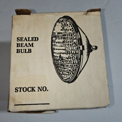 Hologen 7613 Sealed Beam Lamp Emergency Lamp 7613 6 volt 8watts 6V 8W 7613-1 NOS - Image 1 of 4