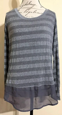 Gibson Woman Sz M Gray Silver Metallic Striped Long Sleeve Chiffon Shirttail - Image 1 of 4