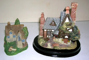 Qty 2 Cottage Village Houses ~ Wood Base ~ Early 1990's - Picture 1 of 6