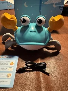crawling crab  - Picture 1 of 7