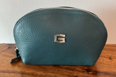 Un bolso de maquillaje cosmético con cremallera de cuero verde Giudi hecho en Italia muy hermoso Foto 1 de 4