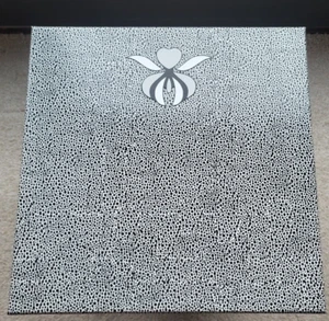 Sisley Beautiful Large Decorative Box, Storage or as a Gift Box Embossed Lid*BN* - Picture 1 of 7