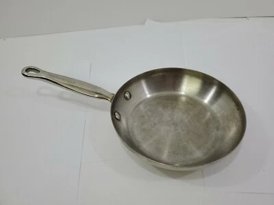 KitchenAid 5 Capas Tapa Completa Base de Cobre 8 Pulgadas Saute Sartén Compatible con Inducción Foto 1 de 4