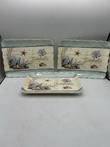 Set di 3 vassoi snack vintage Momentum Brands in melamina costiera conchiglie blu - Foto 1 di 6
