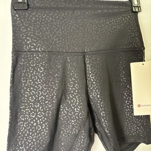 Pantaloncini Lululemon Align High-Rise nuovi con etichette taglia 4 stampa leopardata attuali in negozio - Foto 1 di 6