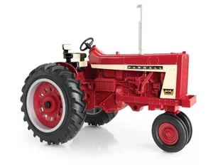 1/16 Farmall 806 Tractor ZFN44429 - Picture 1 of 1