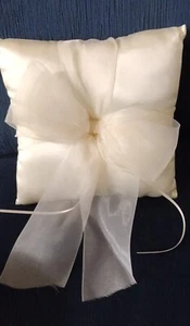 Ivory Wedding Satin Bow 2 Ribbons Ring Bearer Pillow - Picture 1 of 3