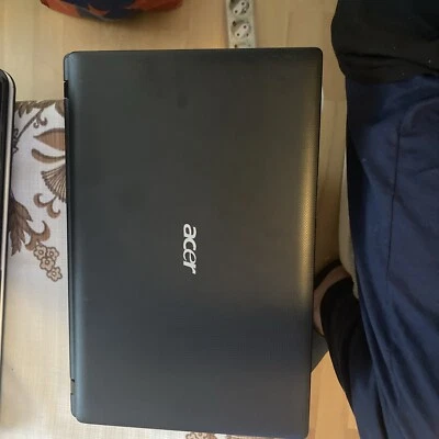 Notebook / Laptop Acer Aspire 5742 15,6“ i3 SSD WIN10 - Bild 1 von 3