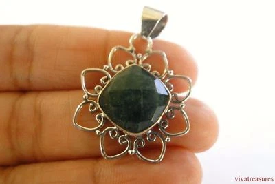 Green Emerald Solitaire 925 Sterling Silver Pendant - Image 1 of 4