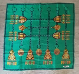Paoli Scarf Vintage Green With Hanging Lamps. 29 1/2" X 40 1/2". Very Unique - Picture 1 of 3