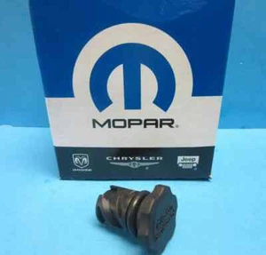 Tapa de llenado de aceite de transmisión MOPAR OEM # 4591959AA para Chrysler Dodge Jeep - Imagen 1 de 8