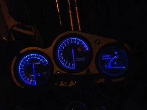 kit aggiornamento orologio led lightenUPGRADE BLU KAWASAKI ZR750s ZR7 - Foto 1 di 5