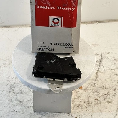 Nuevo 1995 96 CHEVROLET BERETTA CORSICA GM DELCO INTERRUPTOR DE RESPALDO 1994256 D-2207A Foto 1 de 4