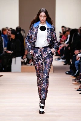 Pantalones Pantalones TALLADOS Azul Marino Estampado Brocado Ajustados Cintura 40 NUEVOS CON ETIQUETAS $990 Foto 1 de 4