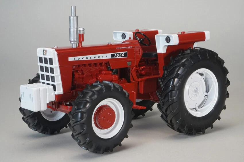 Modellino trattore mezzi agricoli SpecCast  COCKSHUTT 1650 FWA 1:16 modellismo - Immagine 1 di 1