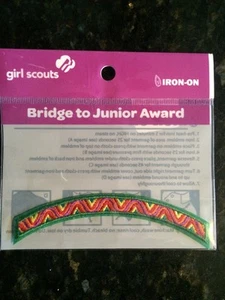 Girl Scout Bridge to Junior Award Patch - Bild 1 von 1