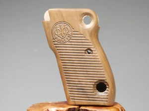 BERETTA 1951-Helwan Brigadier -Saddam Tatiq walnut custom grips - Picture 1 of 4