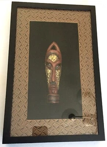 small Mask, size 16.5 x4.5, has the color of gold metal all over and on each si - Bild 1 von 4