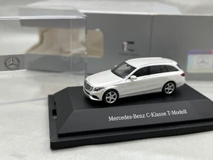 ๐บ๐ฆ 1:87 Mercedes W205 S205 C C-class T-model T 205 Herpa 1/87 Perl White - Picture 1 of 6