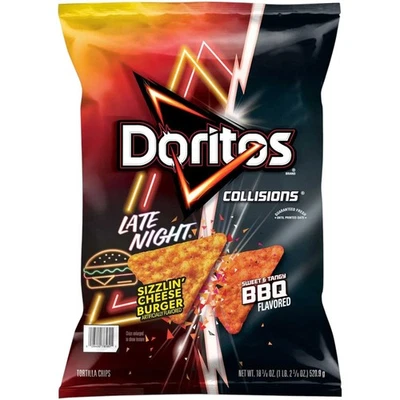 Doritos Collisions Tortilla Chips Barbacoa y Hamburguesa con Queso Sizzlin, 18,375 oz 1 Bolsa Foto 1 de 2