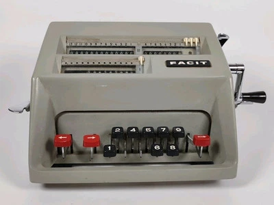 🍀Ancienne machine à calculer FACIT - Photo 1/4
