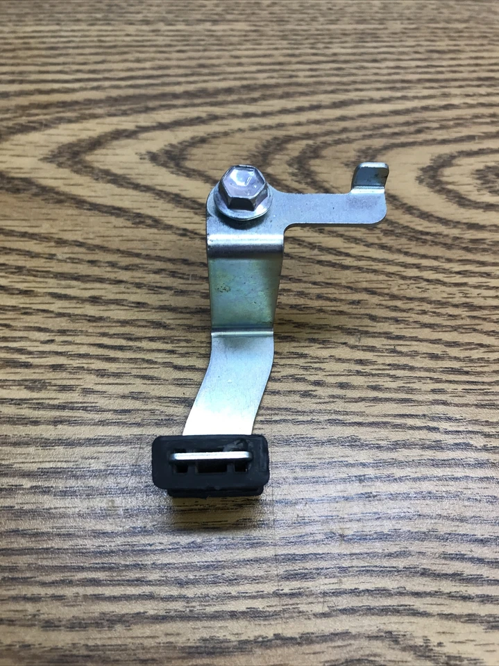 SUZUKI GSX-R600 2006-2007, CAJA DE FUSIBLES PLACA SOPORTE PARTE # 47410-01H00 Foto 1 de 4