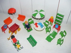 alte PLAYMOBIL Geobra Klicky Gartenmöbel Vintage Möbel altes Spielzeug Zubehör - Bild 1 von 8