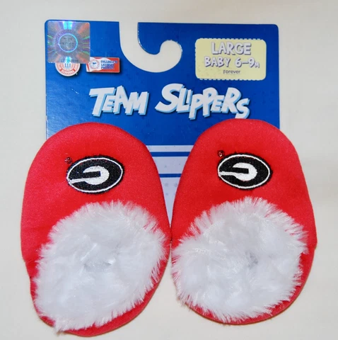 NWT University of Georgia Bulldogs Infant Unisex Red Fluffy Slippers 6-9 Months Cover