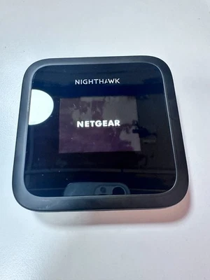 Netgear Nighthawk M3 WiFi 6 4G/5G Mobile Router - Bild 1 von 4