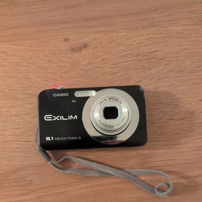 Casio Exilim EX-Z80 Digitalkamera 8.1 MP YouTube Capture Mode   - Bild 1 von 4