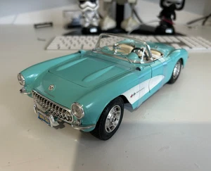 Chevrolet Corvette 1957 Bburago 1:18 Die Cast Modellauto - Blau Neu OVP - Bild 1 von 10