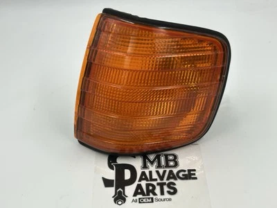 84-91 Mercedes W126 500SL 560SEL LH Señal de giro del lado del conductor 0008209421 OEM Foto 1 de 4